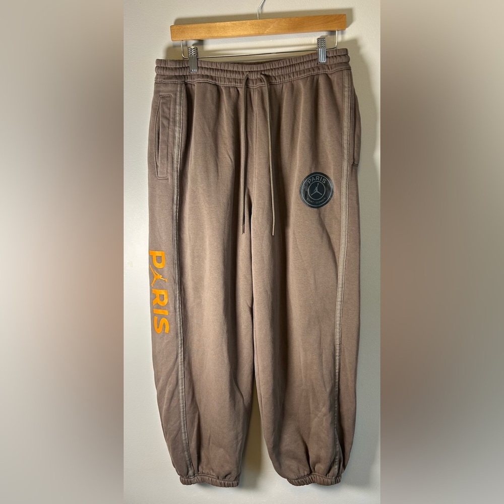 Nike Jordan Paris Saint-Germain Sweatpants Mens L Light Brown Fleece Soccer PSG